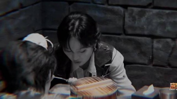 张真源吃饭复盘狼人杀,心里惦记针对陈哲远