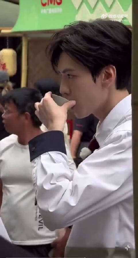 这趟春晚游中国过得好丰富，吃遍美食欣赏风景，毕雯珺玩得超开心