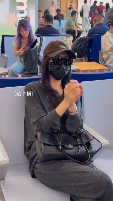 王鸥收停产染眉膏,笑称刷到60岁退役