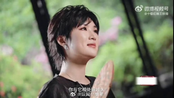 姚安娜体验香云纱，零基础状况百出干劲满满