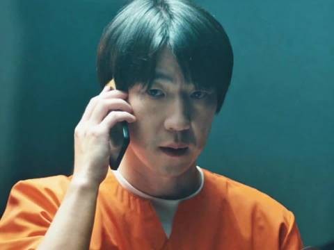 狠人锒铛入狱，没想到监狱是兄弟开的