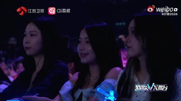 段奥娟谈歌手演员身份，称热爱不需取舍