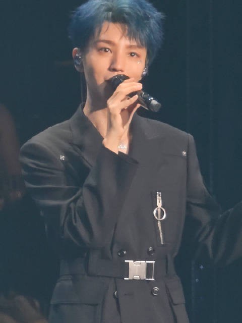 “那接下来大家也会很卖力地一块儿唱吗？”哥哥你又明知故问