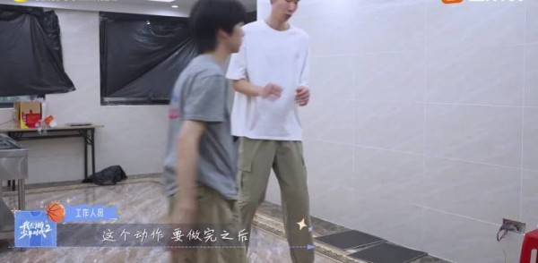做什么都像模像样