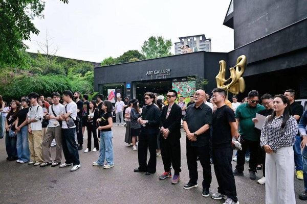 中意艺术家摄影联展在许燎源博物馆开幕,在光影间展开东方与西方的视觉对话