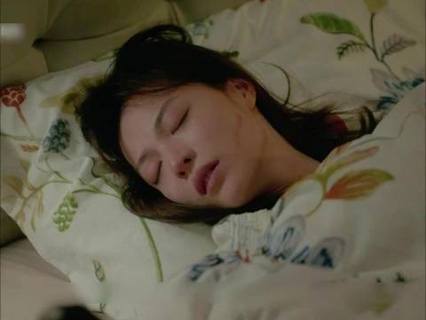 丈夫面对截肢的妻子 婚姻在现实里碎了一地