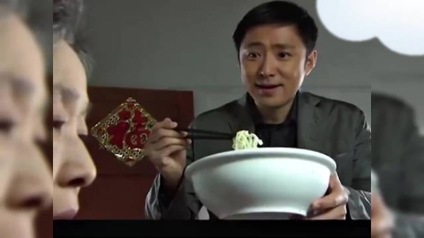 外婆假装老年痴呆，不料孙女婿用一碗面，直接揭穿她的骗局！