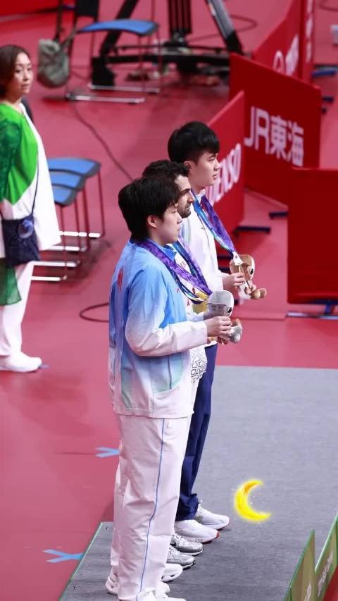 比赛终于结束可以缓口气了 （cr.水印）