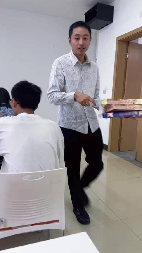 这个老师的课,一看就不会轻易挂科