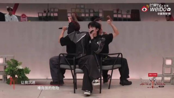 姚琛王赫野曹骏《月光闪》小考89分，齐舞闪身步扭胯整齐