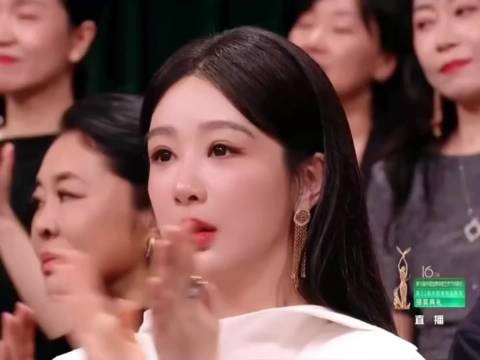 杨紫 188天的高原辛苦付出大家会帮你记得 继续加油 待到玉兰花开 我们再来！