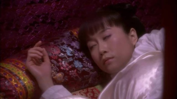 妻子以为丈夫又行了，一看地上鞋子，秒懂洞房的不是他