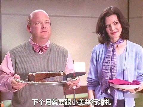 朋友解除催眠反遭暴怒质问，男子称不在乎别人眼光