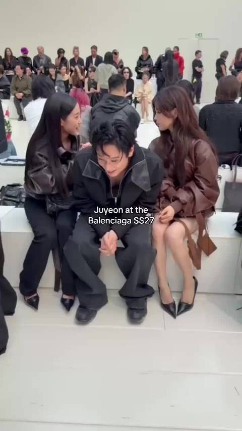 杨超越时装周热聊，李柱延成背景板，陈星旭不用来了