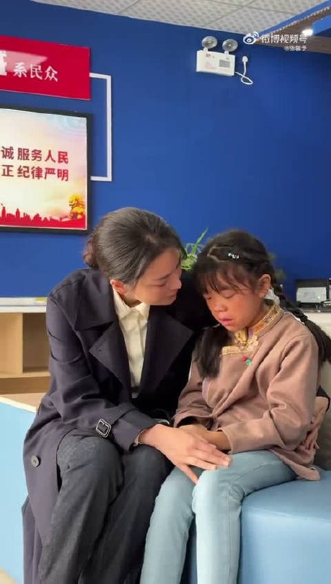张馨予耐心传授表演经验,灵气小演员一点就通