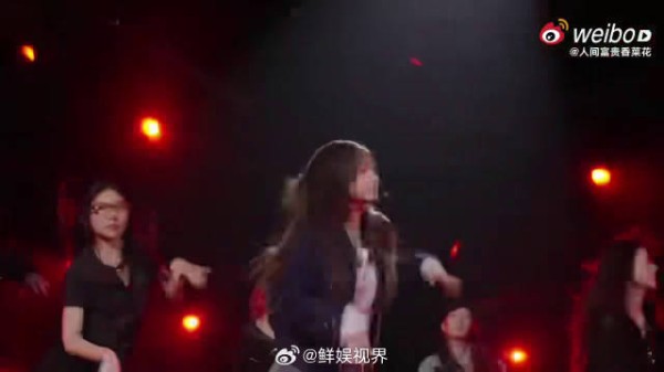 袁一琦打歌2026彩排练出,舞台表现力十足