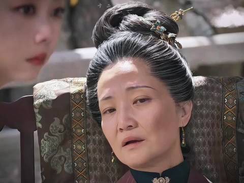 兰香接连失去生母养母婆母，灵堂前哭到无声