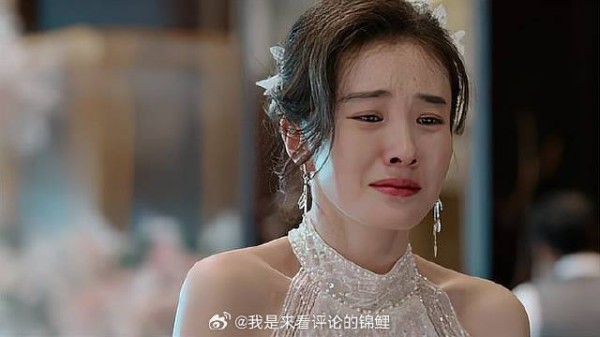 女儿婚礼爸爸却不去 拜托外甥女，拿出相机女儿破防了