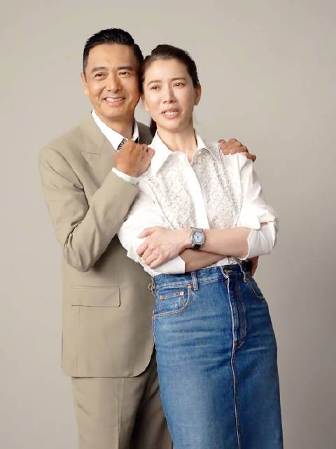风流倜傥的许文强也老了 ，靓靓只有在发哥面前才会小鸟依人可爱模样