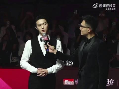 现身支持台球CBL联赛 许凯被打懵了