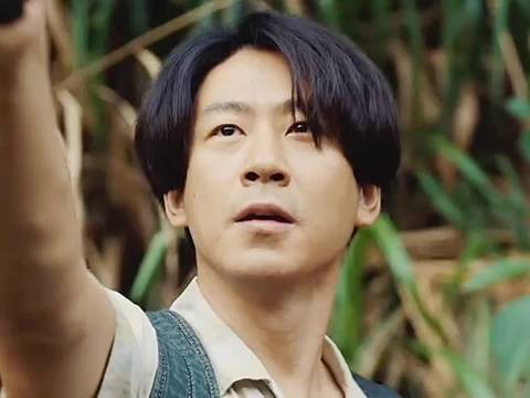 记者追寻十年通缉犯,没想到竟在眼皮子底下