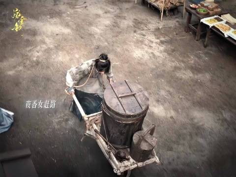 田曦薇一人饰两角,君黛魏娆眼神切换丝滑