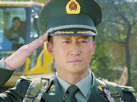 雇佣兵竟残忍杀害中国军人 下一秒中国军人教他们做人! #战狼