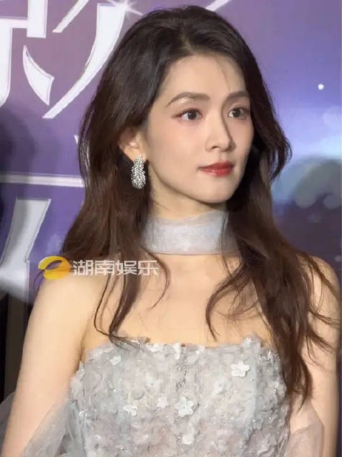 从相册里扒拉出来的绝美fo!不允许有人错过陈昊宇的美貌!