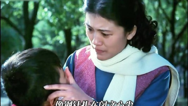 小男孩踏上寻亲路，历经波折期盼母子重逢