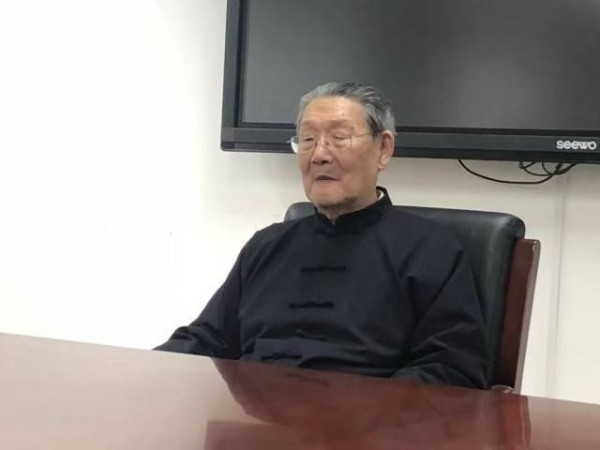 国学大家楼宇烈逝世，“中华民族的生命观从家出发”
