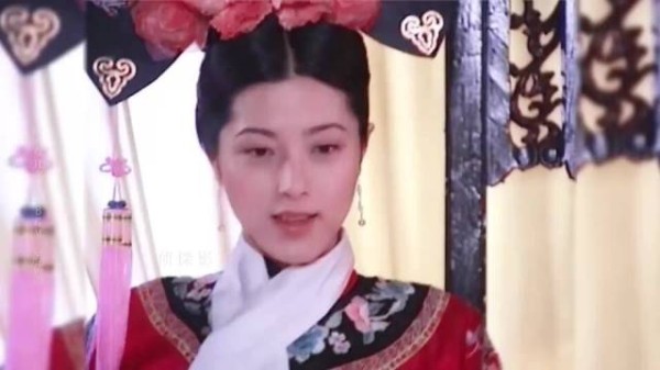 当年这部剧的笑料都是女主给的!没想到她还演过这么可爱的角色