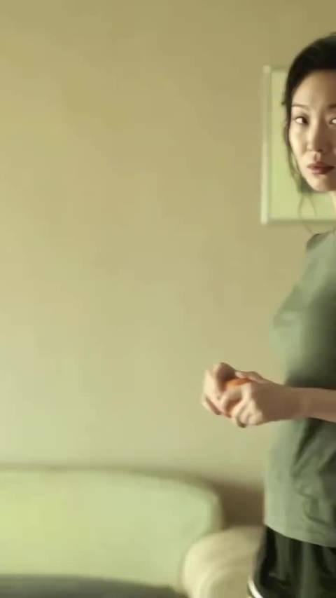 王佳佳长得不惊艳，为什么一站出来就让人挪不开眼？