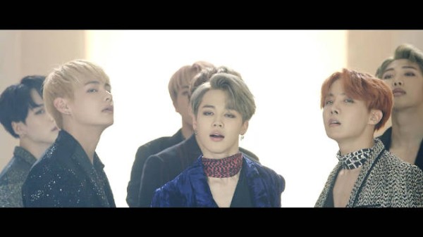 10年前的今天发行的BTS《血汗泪》 发行日 2016.10.10