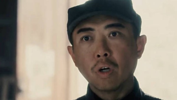 彭总最后这个眼神是真刚啊!“伟大的长征”
