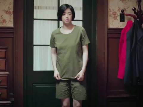 小夫妻的新婚之夜，没想到因为不适应闹出了笑话