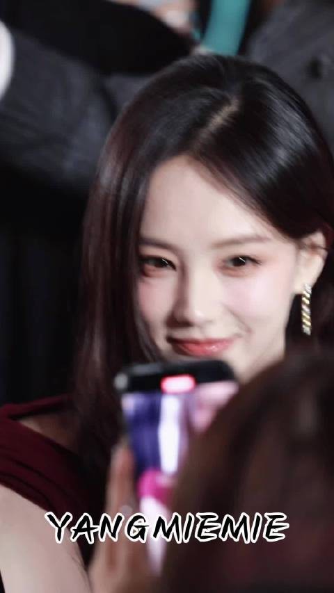 今天美人余追剧团的李一桐