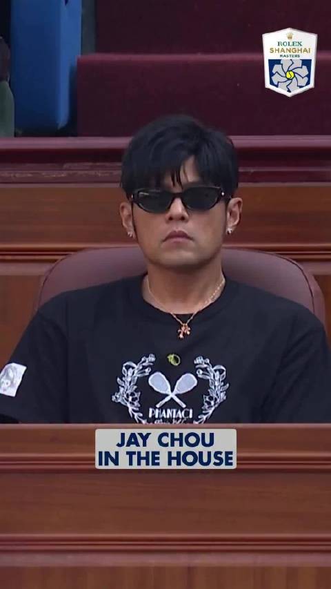 周杰伦IG转发英文介绍视频“中国著名歌手”