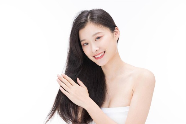男人带你去看他这三个老同学，说明他想让你了解他的过去，已婚女人别不懂