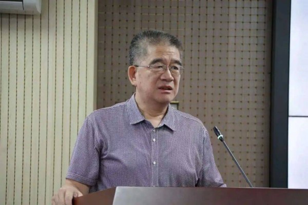 【民间儒学心灯】百年学脉中的经典诵读——王新春教授在“经典诵读”三十周年纪念会议上的发言