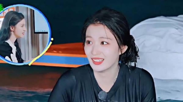 金晨直播称赞王楚然现发撒得开
