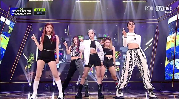 五年前的今天(211014)，从认识 ITZY 的那一刻起，我的心就在澎湃