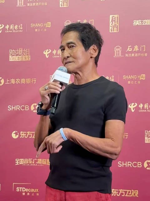 66岁齐秦黑瘦现身，与王祖贤相恋15年未成眷属
