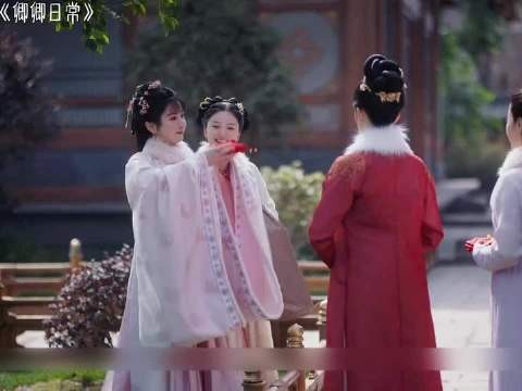 尹峥送的这个新年礼物有谁不爱呀,爱了爱了