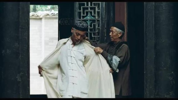 余华:苦难留给读者，快乐留给自己