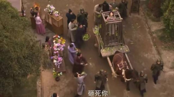 嫁金钗开播即大婚 大婚即替嫁 即刻上岗体验真千金的<a target=