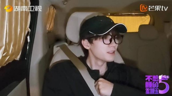 没有华丽的话术，两个人发自内心聊对幸福的感受