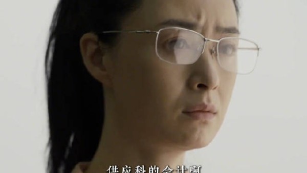 老妈：“关键时刻还是得看你老妈” 蒋欣
