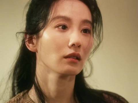 刘诗诗首部悬疑剧开播，搭杨阳导演，待播千里江山图