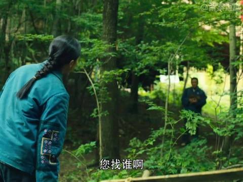 城里父亲来见女儿，看到是这种生存环境心疼 得掉眼泪