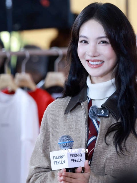 金晨发文纪念七年不痒爱你如初见